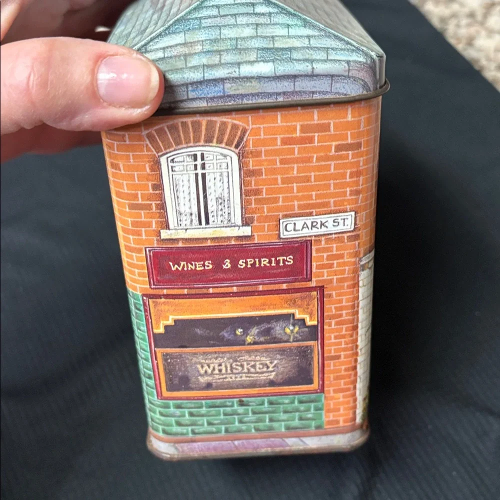 Vintage Hinged Tin Box - Picture 3 of 7